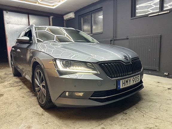 Skoda Superb 7 of 30