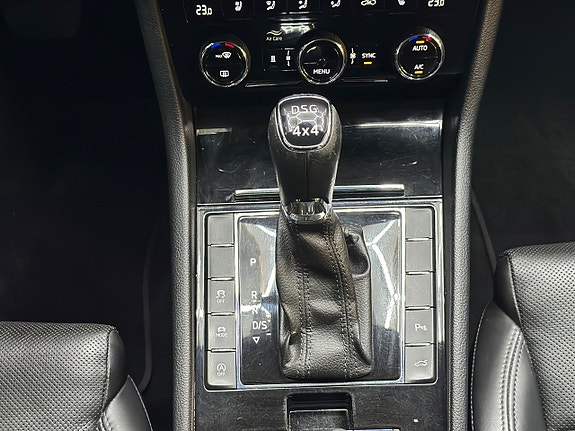 Skoda Superb 23 of 30
