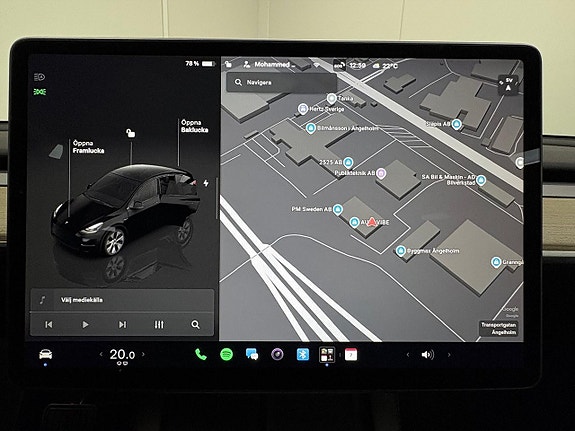 Tesla Model Y 14 of 15