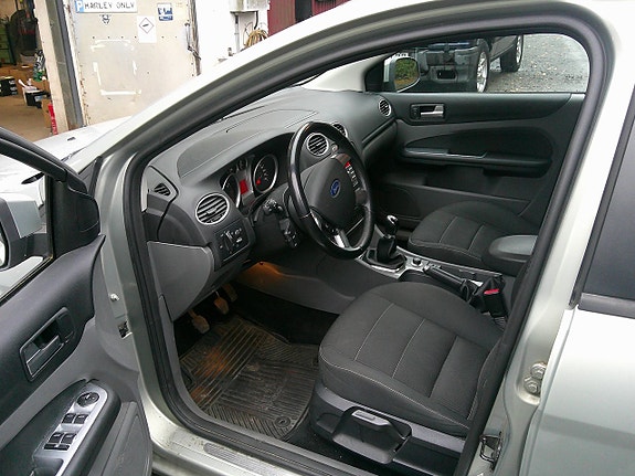Ford Focus 3 of 3