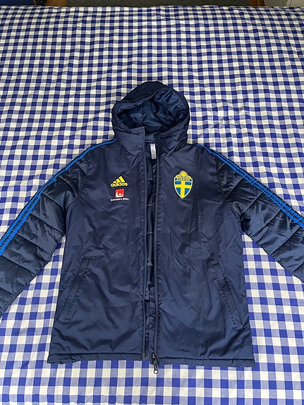 Product image 1 of 8