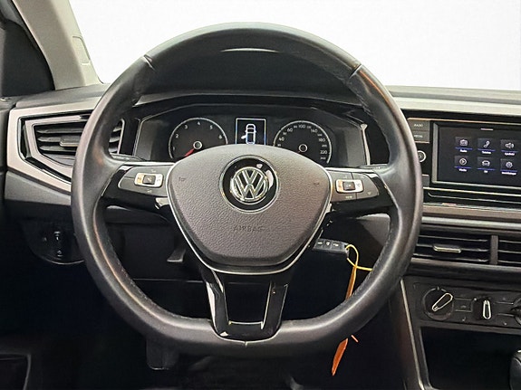 Volkswagen Polo 13 of 30