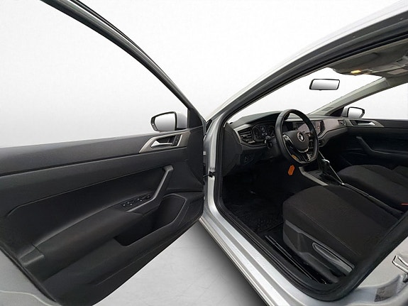 Volkswagen Polo 10 of 30
