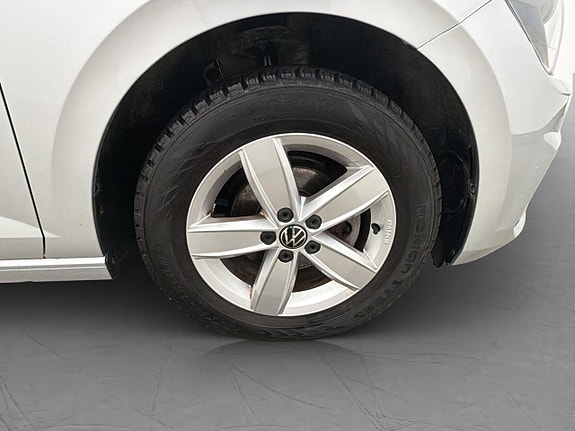 Volkswagen Polo 30 of 30