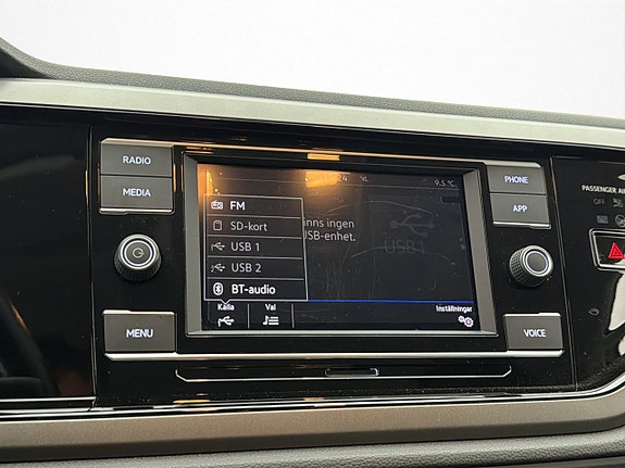 Volkswagen Polo 22 of 30