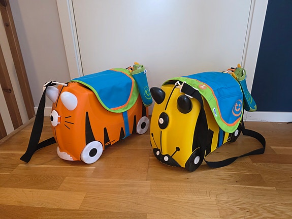 Product image 1 of 2