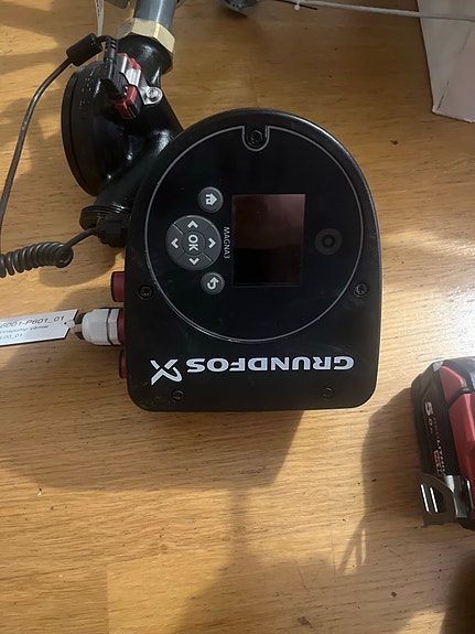 Product image 1 of 2