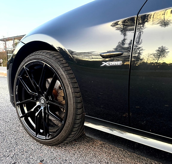 BMW 320d 2 of 15
