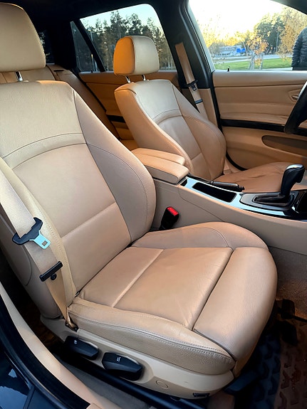 BMW 320d 13 of 15