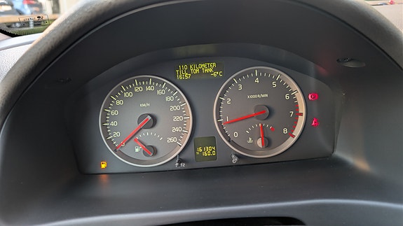 Volvo S40 7 of 9