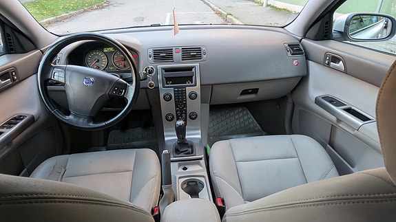 Volvo S40 5 of 9