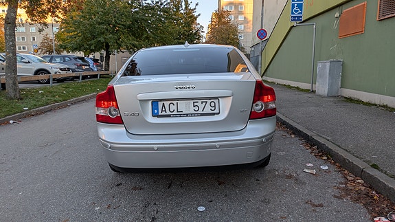 Volvo S40 3 of 9
