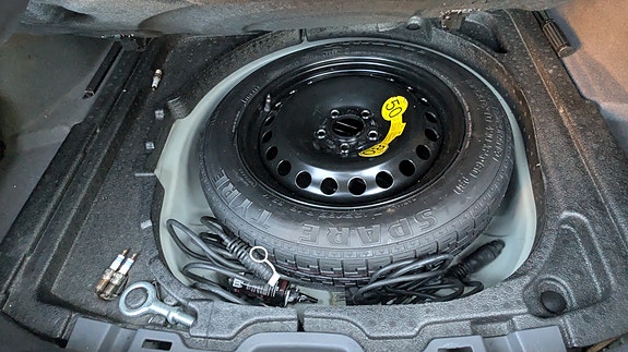 Volvo S40 8 of 9