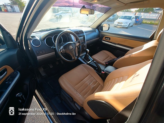 Suzuki Grand Vitara 13 of 13