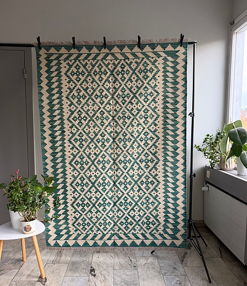 Product image 1 of 8