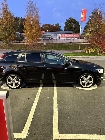 Volvo V60 3 of 11