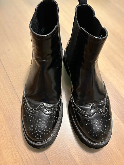 Product image 1 of 4