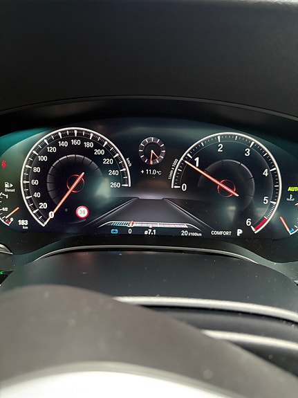 BMW 520d 11 of 19