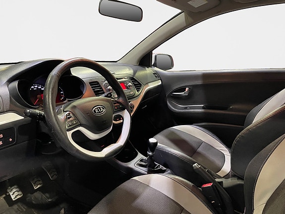 Kia Picanto 2 of 7