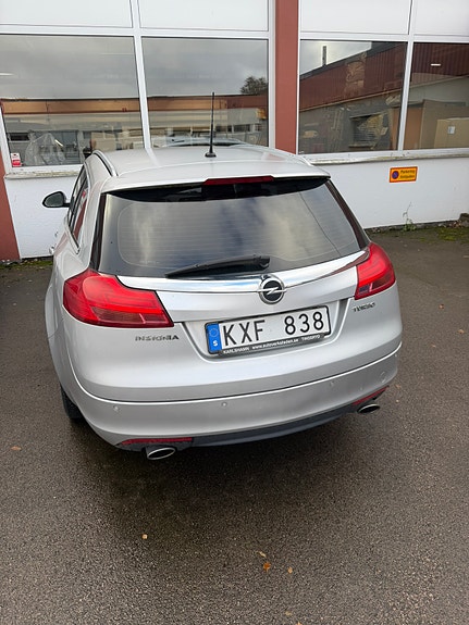 Opel Insignia 3 of 5