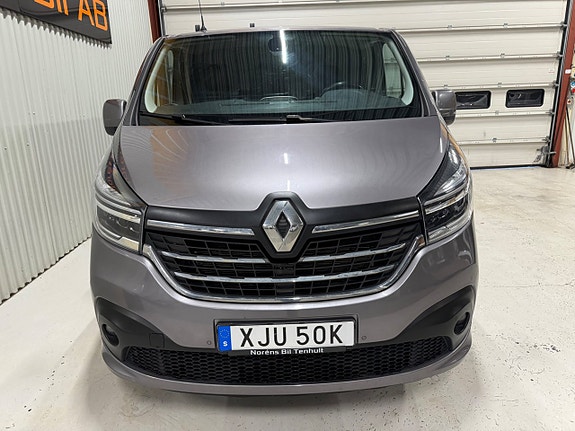 Renault Trafic 6 of 11