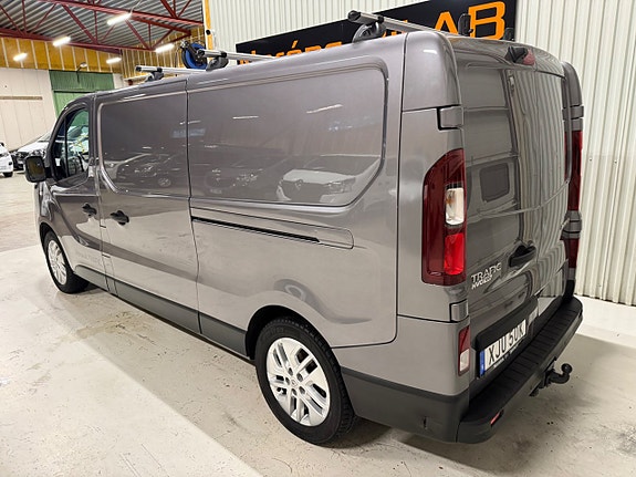 Renault Trafic 3 of 11