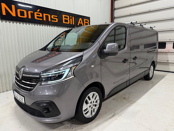Renault Trafic 2 of 11