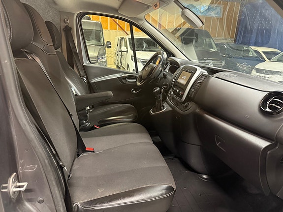 Renault Trafic 9 of 11