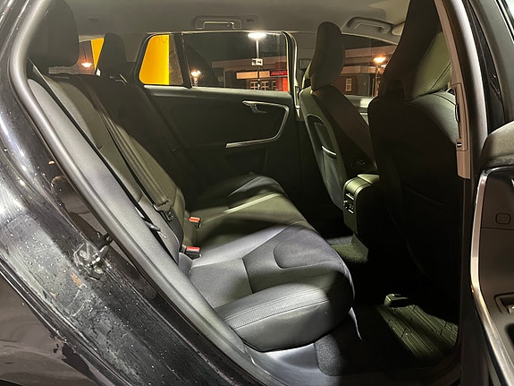 Volvo V60 15 of 26