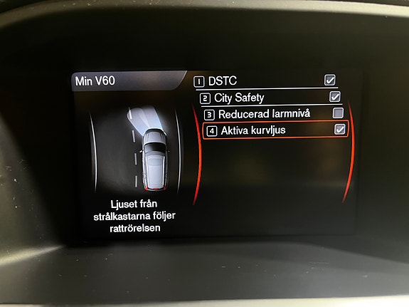 Volvo V60 11 of 26