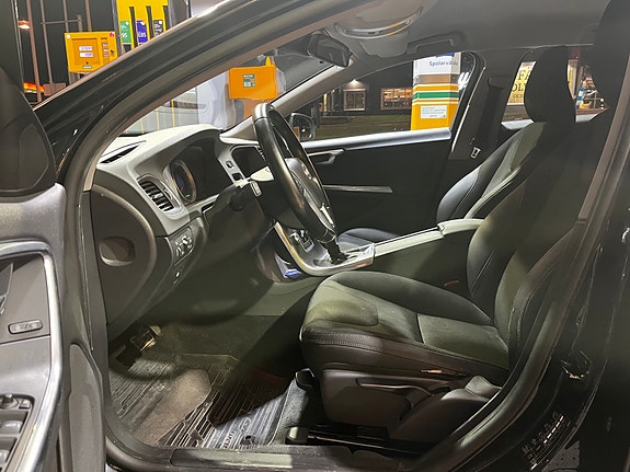 Volvo V60 6 of 26