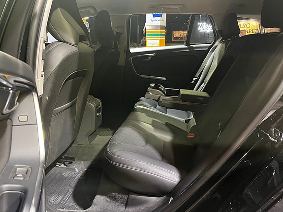 Volvo V60 16 of 26
