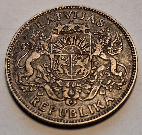 Product image 1 of 2