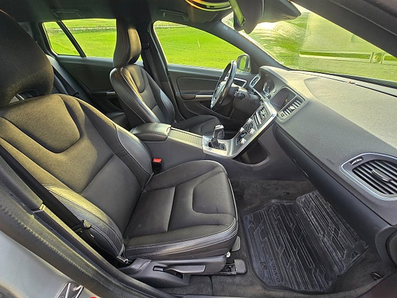 Volvo V60 10 of 13