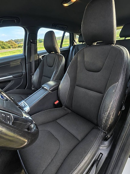 Volvo V60 9 of 13