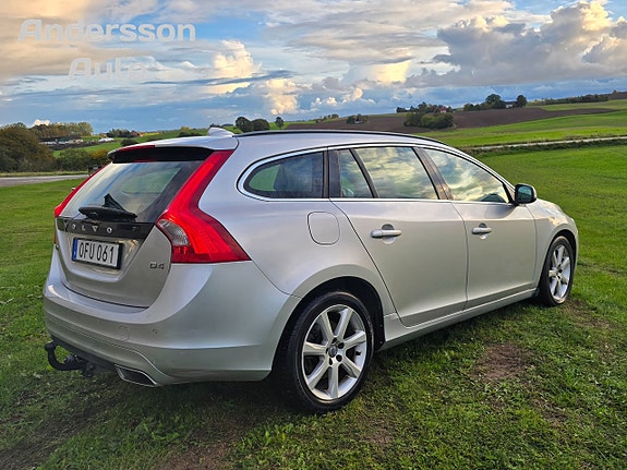 Volvo V60 3 of 13