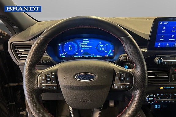 Ford Kuga 7 of 9