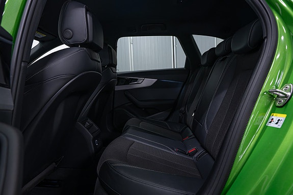 Audi A4 14 of 26