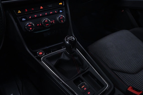 Seat Leon 17 of 22