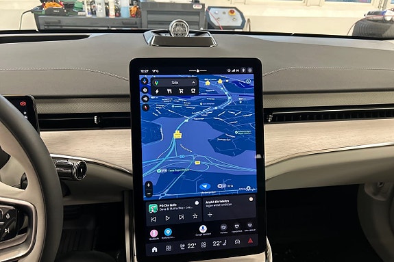 Volvo ES90 14 of 28