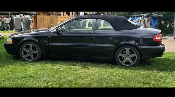 Volvo C70 2 of 2