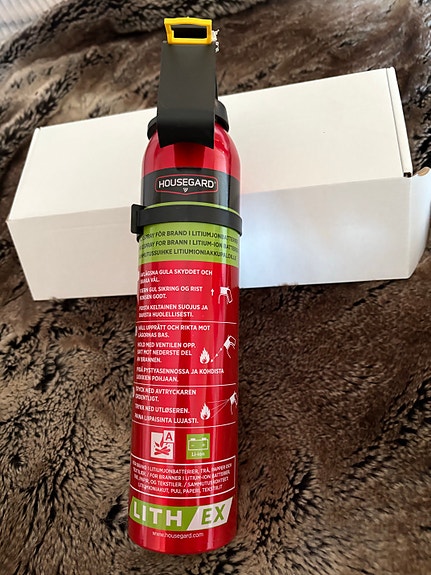 Product image 1 of 3