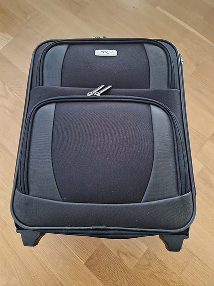Product image 1 of 9