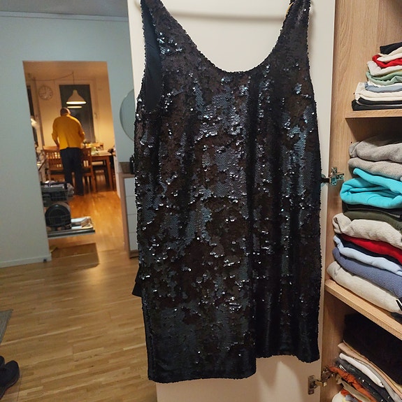 Product image 1 of 9