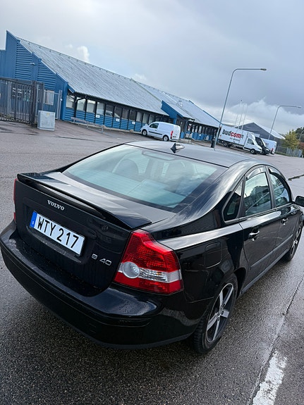 Volvo S40 4 of 9