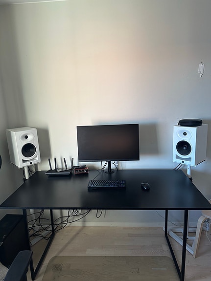 Product image 1 of 6