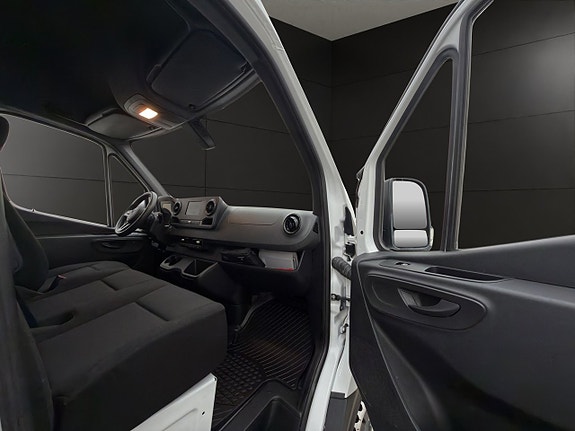 Mercedes-Benz Sprinter 317 28 of 30