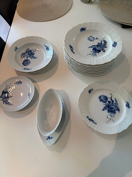 Product image 1 of 4