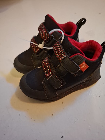 Product image 1 of 3