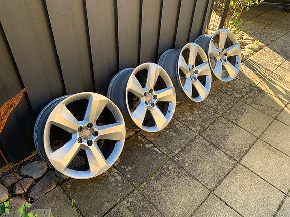 19 tum original fälgar till Audi Q5